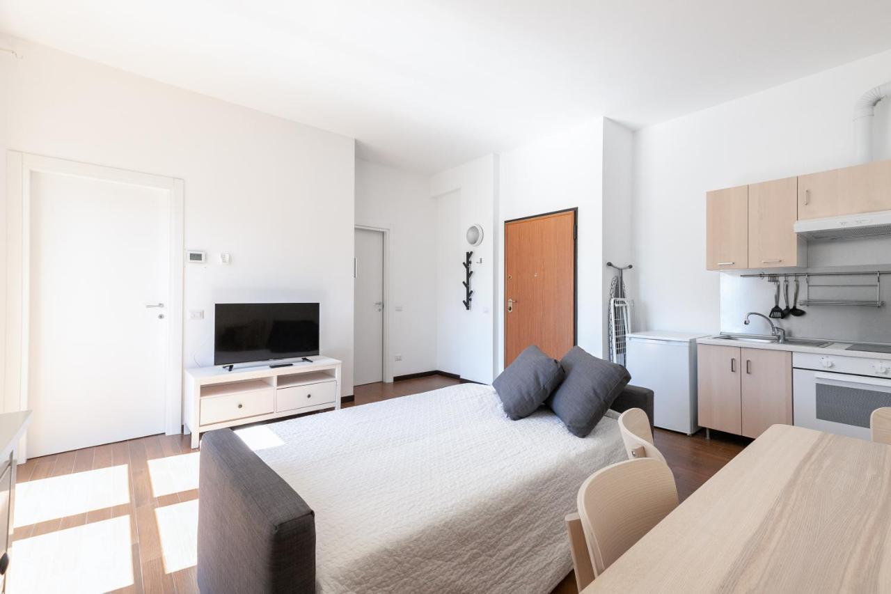 Apartamento Alessia'S Flat - Affori Milán Exterior foto